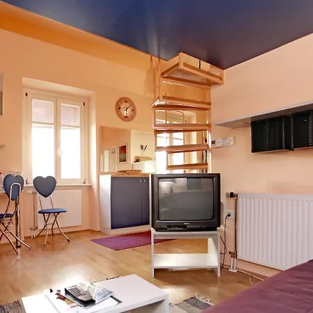 Luwiana Studio Lägenhet *